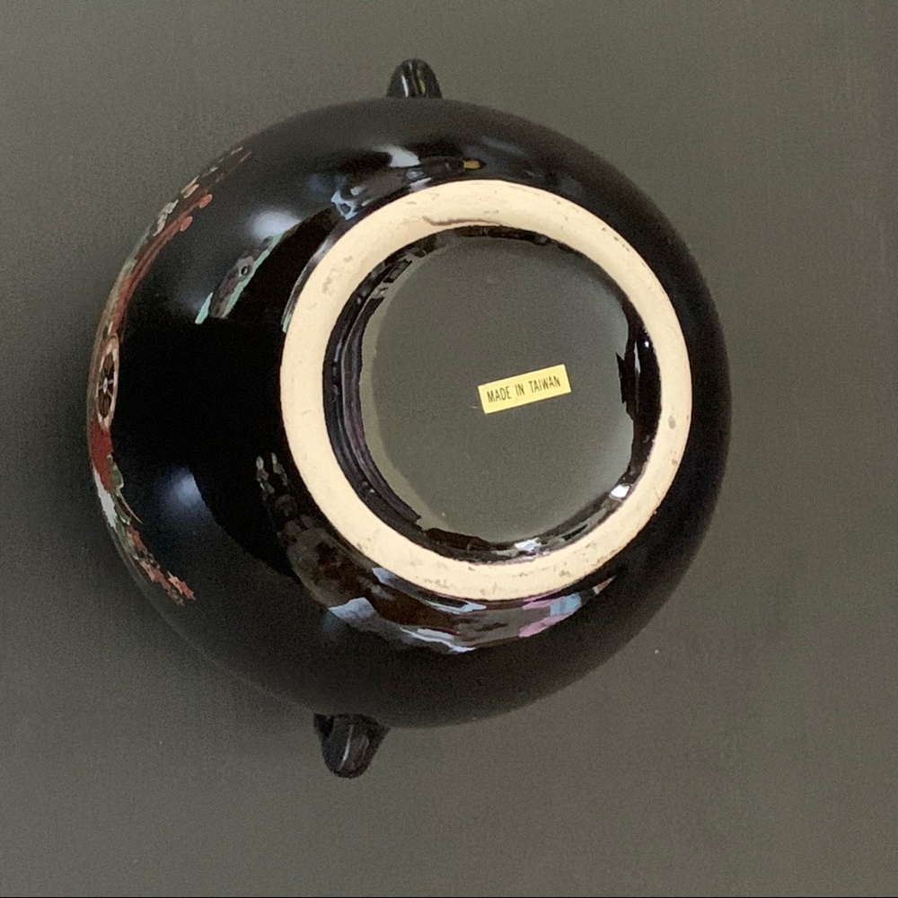 Vintage 5” Asian Vase - Picture 9 of 9